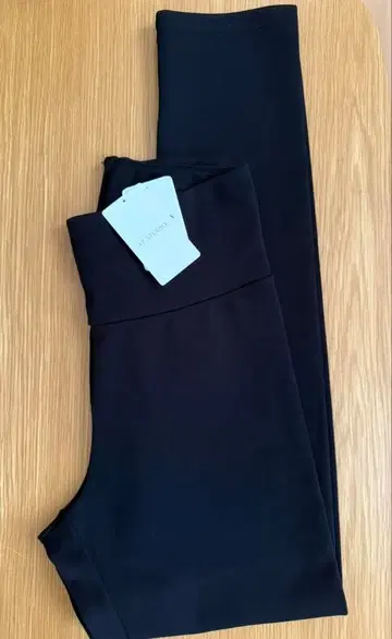 EVERYDAY I LIKE. AP STUDIO 모이스트 웜 레깅스