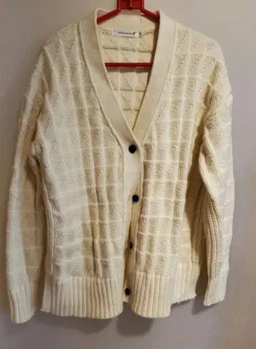 아이보리 뜨개질 무늬 긴팔 가디건