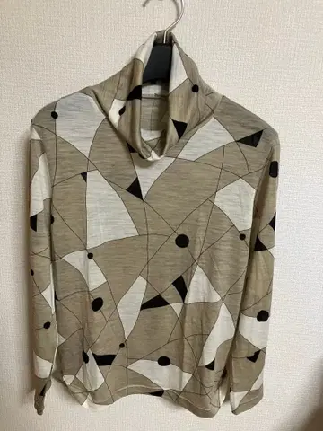 잔니로 (이토킨) 얇은 소재 울 하이넥 가을 겨울용