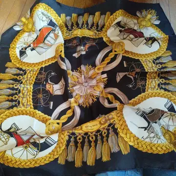 헌팅 월드 사이클링 테마 스카프 약 90cm