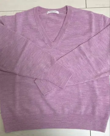 MACPHEE 복숭아색 V넥 긴팔 니트