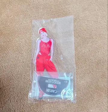 MISAMO 미사모 HAUTE COUTURE 아크릴 스탠드 빨간색 모모