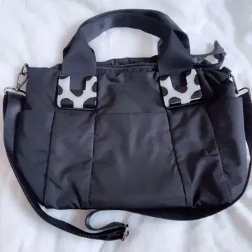 새상품급 ear PAPILLONNER 수지 부품 토트백 S 사이즈