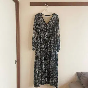 긴팔 맥시 원피스 프린트