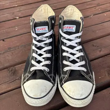 BEAMS 블랙 하이컷 스니커즈
