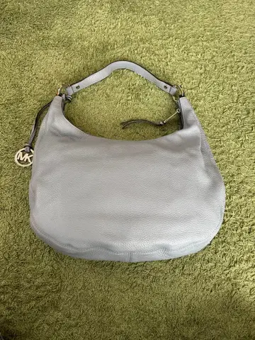 MICHAEL KORS 스카이블루 숄더백