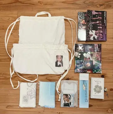 Hearts2Hearts 굿즈 냅색 트레이딩 카드 백팩 반다나