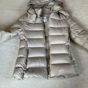 ZARA 다운 코트