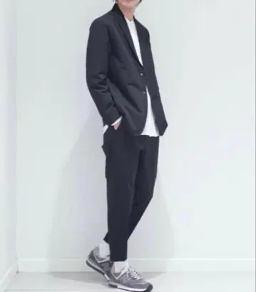 New Balance 캐주얼 수트 블랙