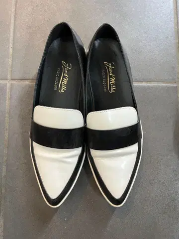 파비오 루스꼬니 비대칭 로퍼