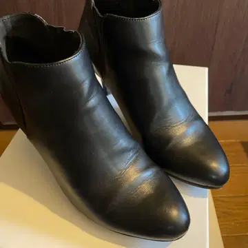 르 탈론 블랙 사이드 고어 부츠 힐 7cm