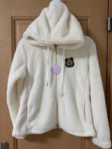 미사용 새상품 리엔다 수에르타 복슬복슬 후드티 화이트 골프 M