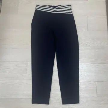 보더스 앳 발코니 테이퍼드 팬츠 S 네이비