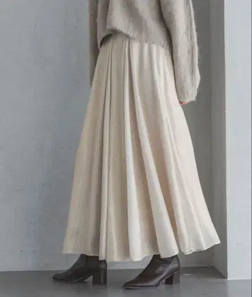 학 프린트 볼륨 스커트