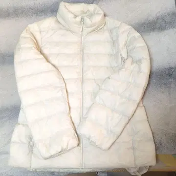 UNIQLO 울트라 라이트 다운 화이트 L