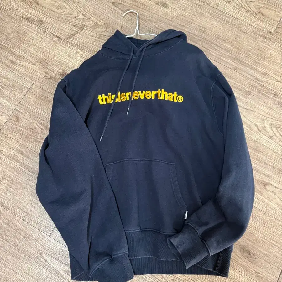 thisisneverthat T-Logo Hoodie XL T-Logo Hoodie（パーカー