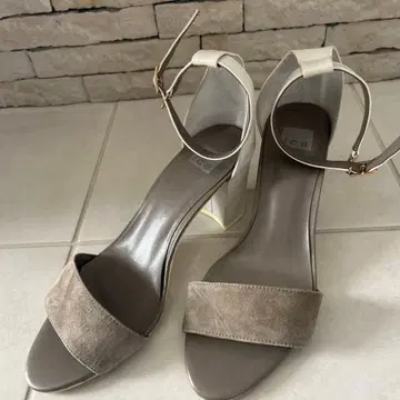 ICB 앵클 스트랩 샌들