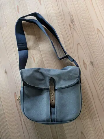 BRADY STOUR 숄더백 Navy