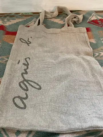 Agnes b. 그레이 토트백