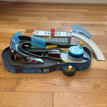 [ 맥퀸 1대 포함 ] 토미카 카즈 돌려서 레이싱