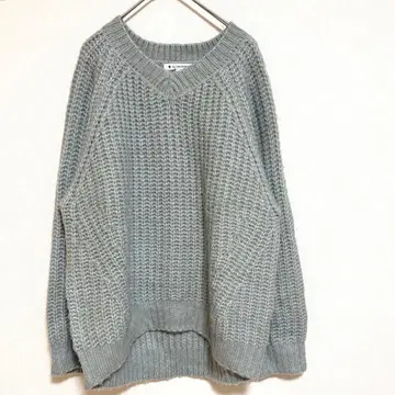 글로벌 워크 V넥 새상품급 모스그린 부드러운 니트 스웨터