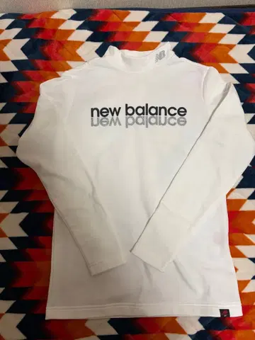new balance 긴팔 셔츠 화이트
