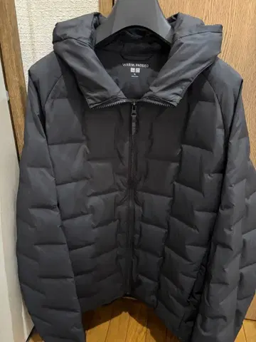 새상품급 유니클로 퍼프 테크 후드티 남성용 XL 블랙 464021