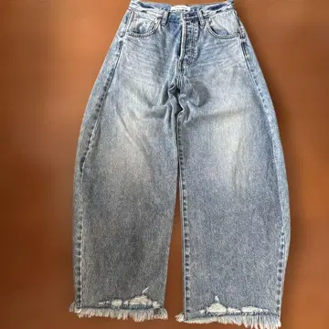 위므가세트 라인 커브 데님 사이즈 36