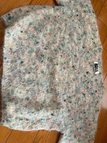 BIGI 다색 도트 무늬 긴팔 스웨터