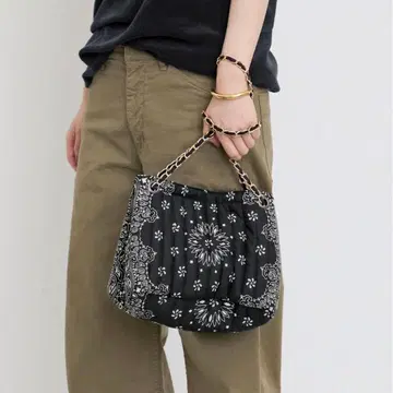 컨디션 최상! 라빠르망 MALUS 반다나 퀼팅 숄더백