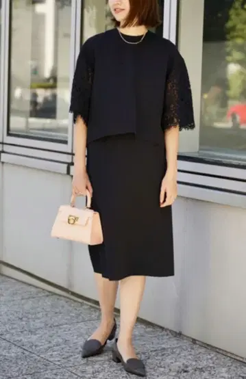 투모로우랜드 드라이 더블 크로스 I라인 스커트 네이비 32