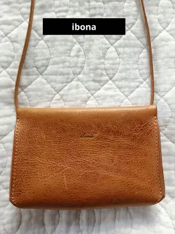 이보나 천연 가죽 페티 Bag
