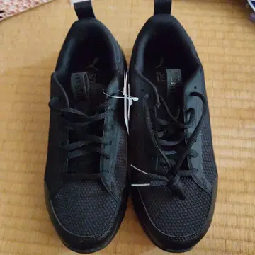 PUMA Softride 블랙 스니커즈