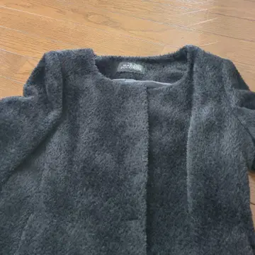 마담 조콘다의 자켓