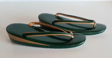광택 그린 컬러 조리 금색 샌들 끈