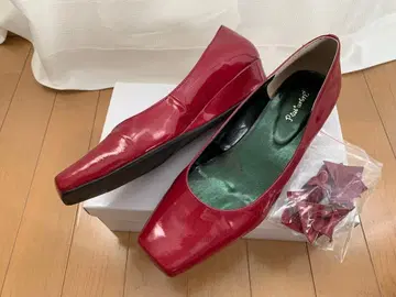 와인 레드 스퀘어토 펌프스