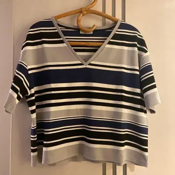 MAx&Co. 스트라이프 V넥 반팔 티셔츠