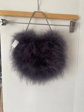 보라색 퍼 숄더백