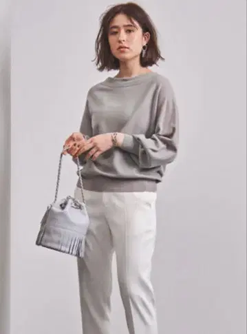 거의 새상품 UNITED ARROWS 소프트 울 퍼프 슬리브 니트