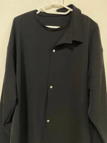 비대칭 블랙 버튼 셔츠 블랙 FREE