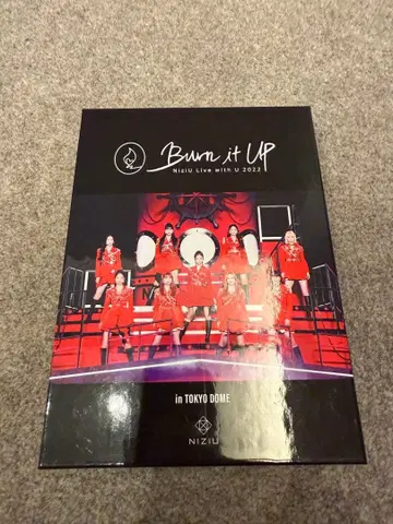 NiziU Burn it UP Blu-ray 2022