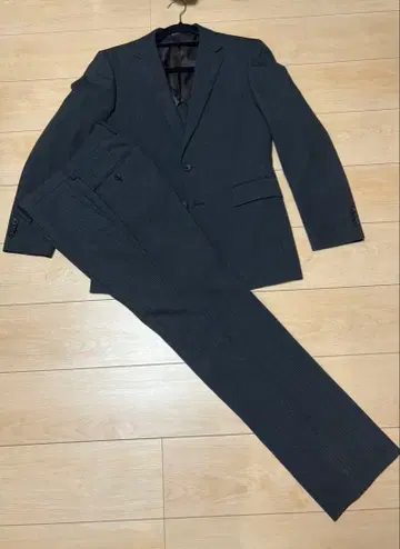 P.S.FA 다크 그레이 스트라이프 비즈니스 정장