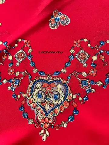 VIVAYOU 빨간색 하트 프린트 스카프 레어 가치 비바유