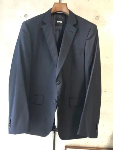 BOSS 네이비 비즈니스 정장 slim fit