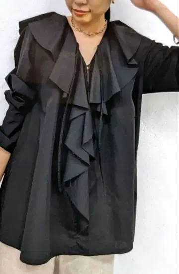 라운지 드레스 셔츠 프릴 칼라 블라우스 빅 칼라 블랙