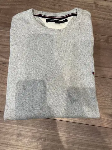 연한 그레이, 스웨터