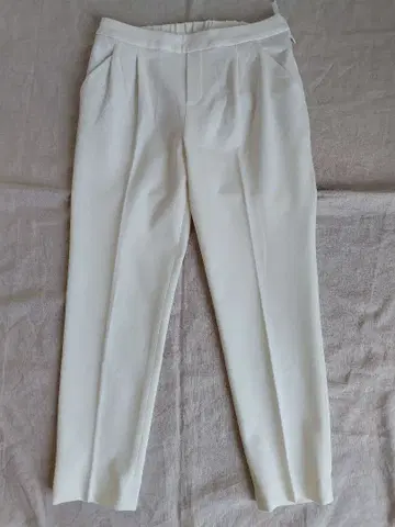 비어즐리 화이트 아이보리 슬랙스 made in japan