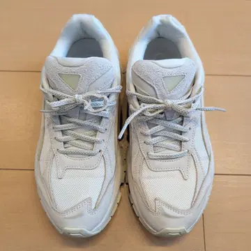 PUMA x emmi 콜라보 스니커즈 24.5cm