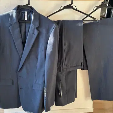 다크 블루 비즈니스 정장 자켓과 팬츠 세트