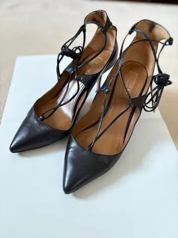 AQUAZZURA 레이스업 블랙힐 펌프스 37